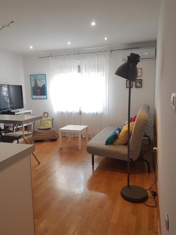 Chic Apartment Загреб Екстериор снимка